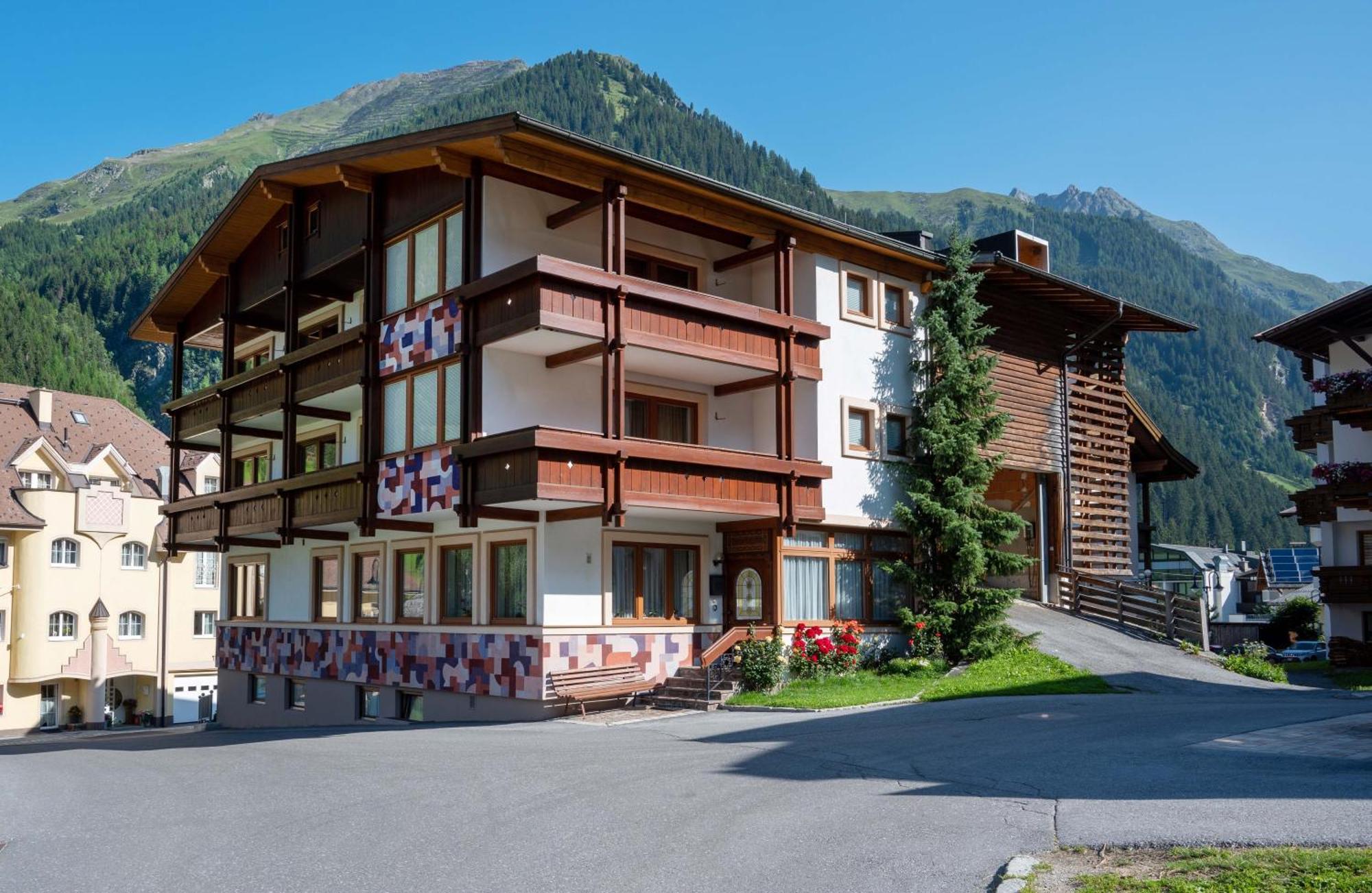 Hotel Eggerstüberl Ischgl Exterior foto